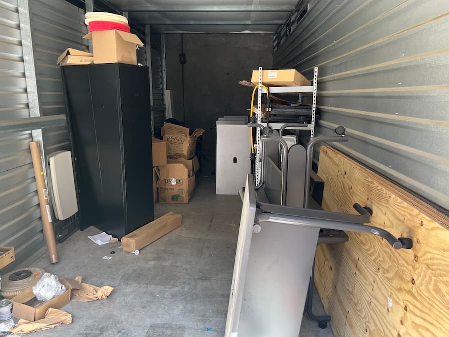Decluttering and junk removal in Fort Worth