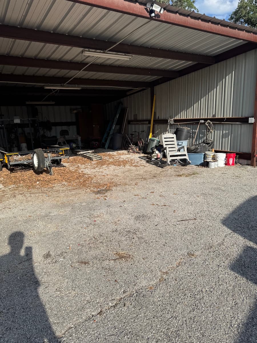 Garage cleaning and junk removal in North Texas